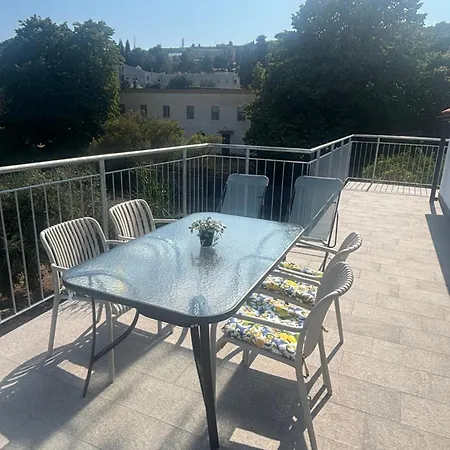 Apartmán Azure Sea View *